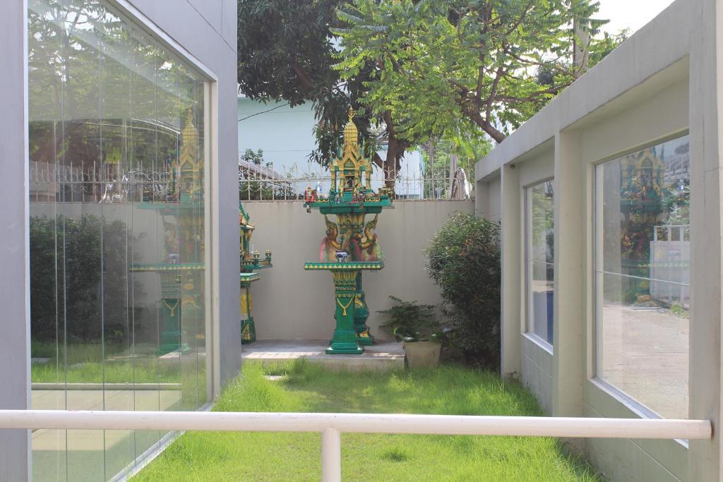 Utd Apartments Sukhumvit Ban Khlong Nang Li Екстер'єр фото